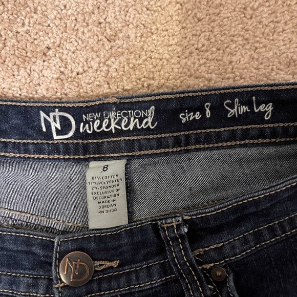 New Directions Weekend Slim Leg Dark Wash Jeans | Size 8 - Picture 6 of 7